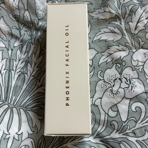 Herbivore Phoenix Rosehip Anti-Aging Face Oil For Dry Skin NIB - Picture 5 of 8